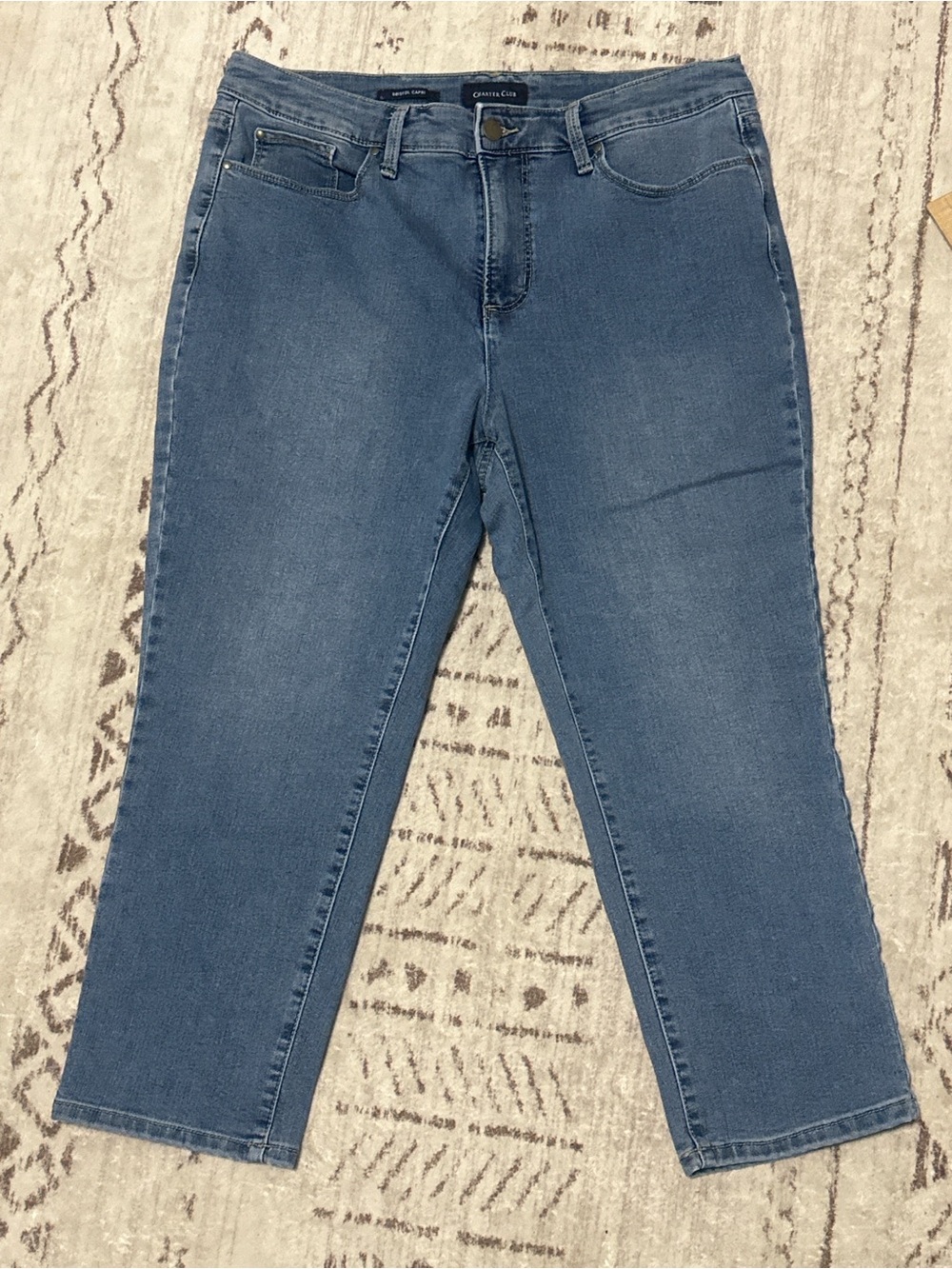 Charter Club Stretch Mid-Rise Women's Capri Jeans in Medium Blue